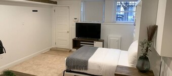 Studio flat in the heart of Chicago's Gold Coast