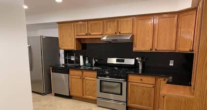 Studio flat in the heart of Chicago's Gold Coast