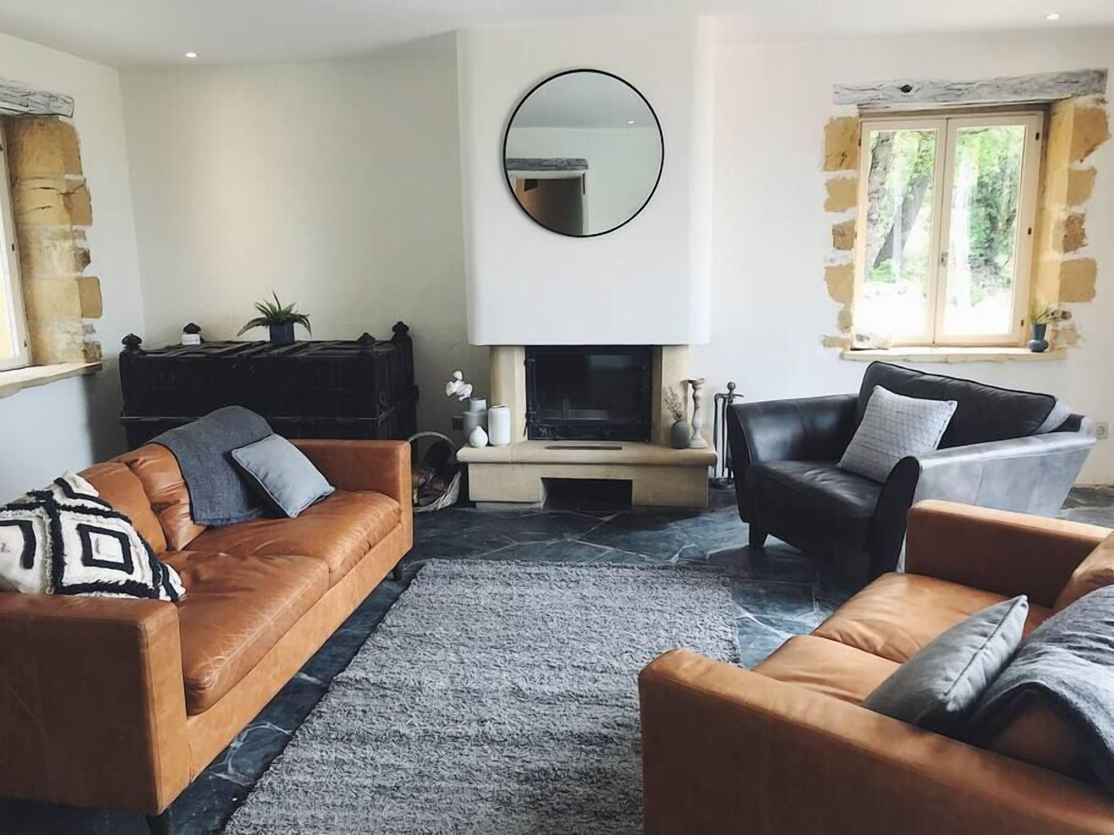 TV, fireplace, DVD player, stereo