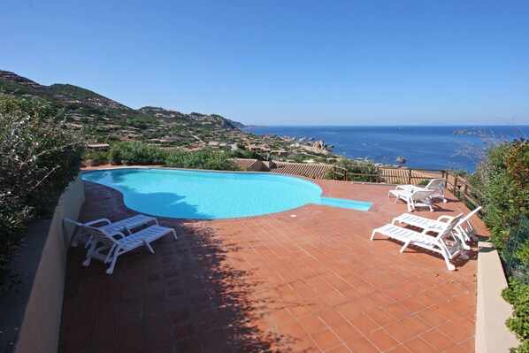 Piscina all'aperto