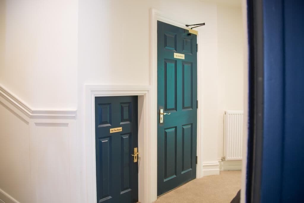 secret garden | 1 bedroom, select comfort beds, minibar, iron/ironing board