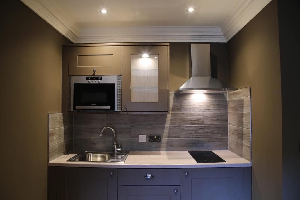 zoo | private kitchen | mini-fridge, microwave, stovetop, electric kettle