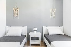 2 bedrooms, iron/ironing board, free WiFi, bed sheets - Amazing 2-bedroom Apartment Close to all Amenities (Ermionida)