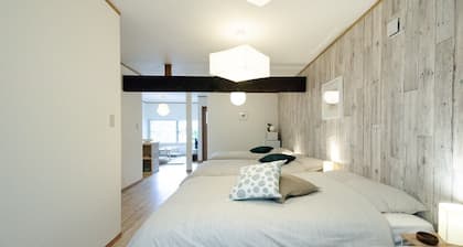 Comfortable and spacious rooms in the bay area W / Hakodate Hokkaidō
