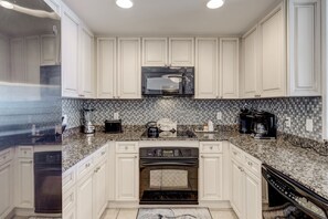 Microwave, dishwasher, coffee/tea maker, toaster
