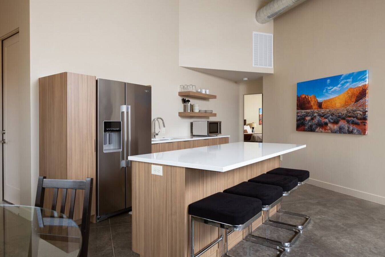 Fridge, microwave, oven, coffee/tea maker