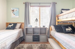 2 bedrooms, Internet, bed sheets