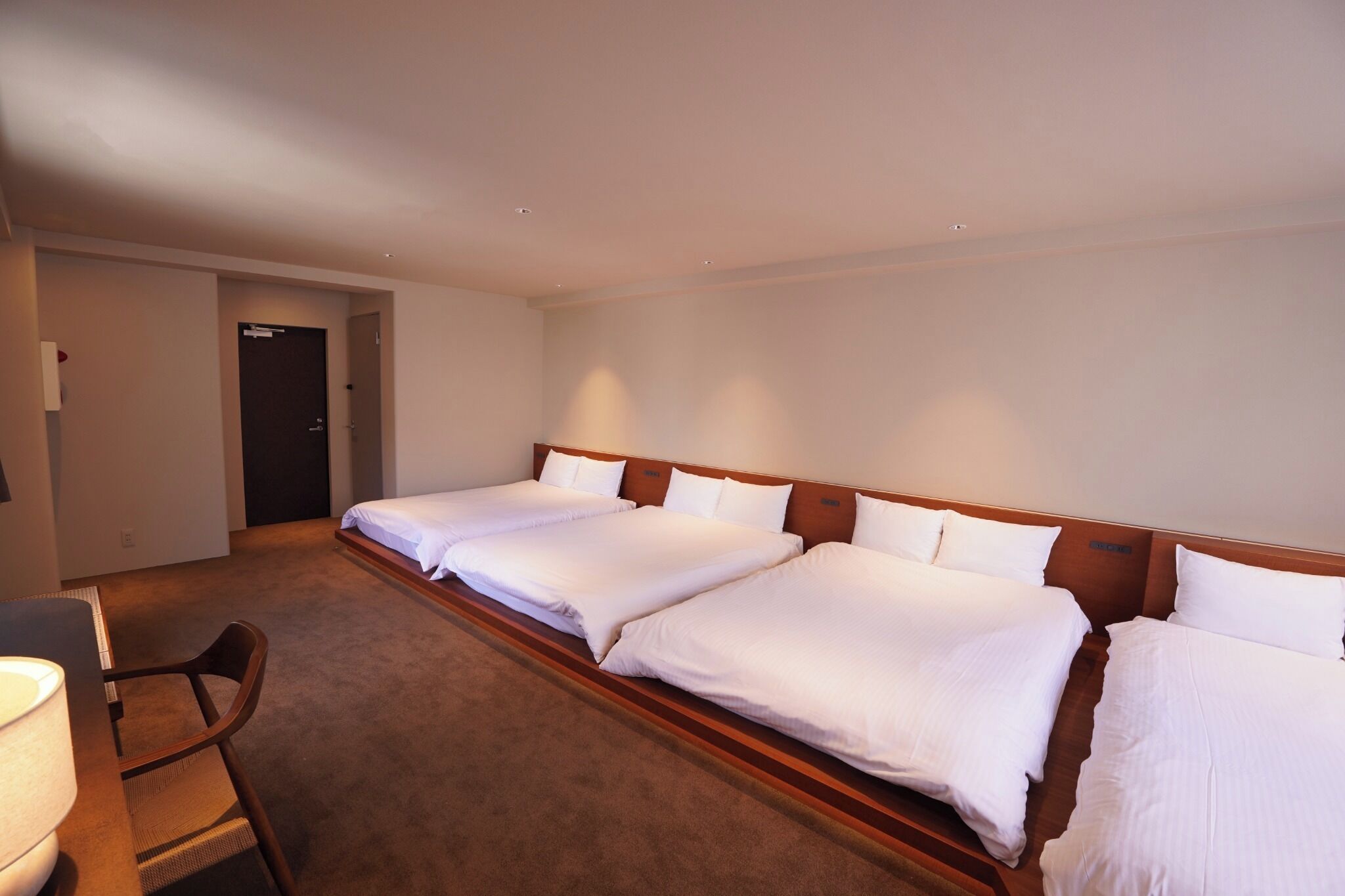3 chambres, bureau, fer et planche à repasser, Wi-Fi gratuit