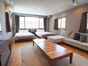3 habitaciones, escritorio, tabla de planchar con plancha y wifi gratis 