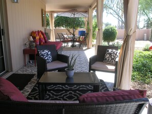 Outdoor dining - On the golf course-Watch the spectacular sun sets over the lake of the course (Sun Lakes)