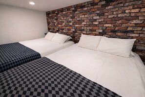 1 slaapkamer, een bureau, een strijkplank/strijkijzer, gratis wifi