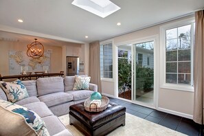 Smart-TV, Stereoanlage