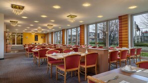Dining - Holiday Inn - the Niu, Blade Solingen by IHG (Solingen)