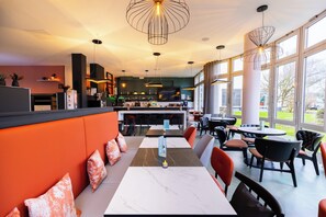 Dining - Holiday Inn - the Niu, Blade Solingen by IHG (Solingen)