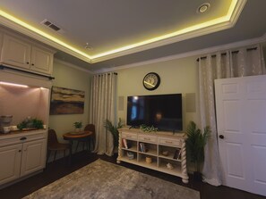 Interior - Guest Efficiency at Gold Farm (McKinney)