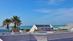 Unclassified image, 2 of 30, button - Townhouse steps to the beach & Village (Siesta Key)