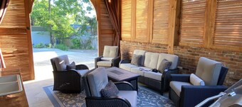 5-Star Spacious & Private Downtown Natchez Home!