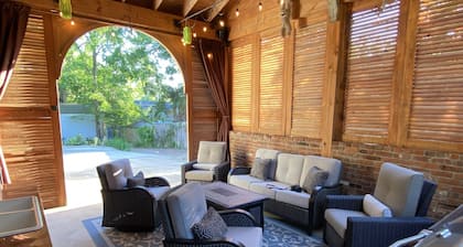 5-Star Spacious & Private Downtown Natchez Home!