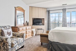 1 bedroom, iron/ironing board, free WiFi, bed sheets