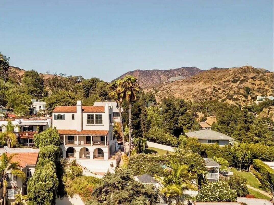 Quiet Luxury: LA Hideaway + Private Path To The Iconic Hollywood Bowl w Pool/Spa