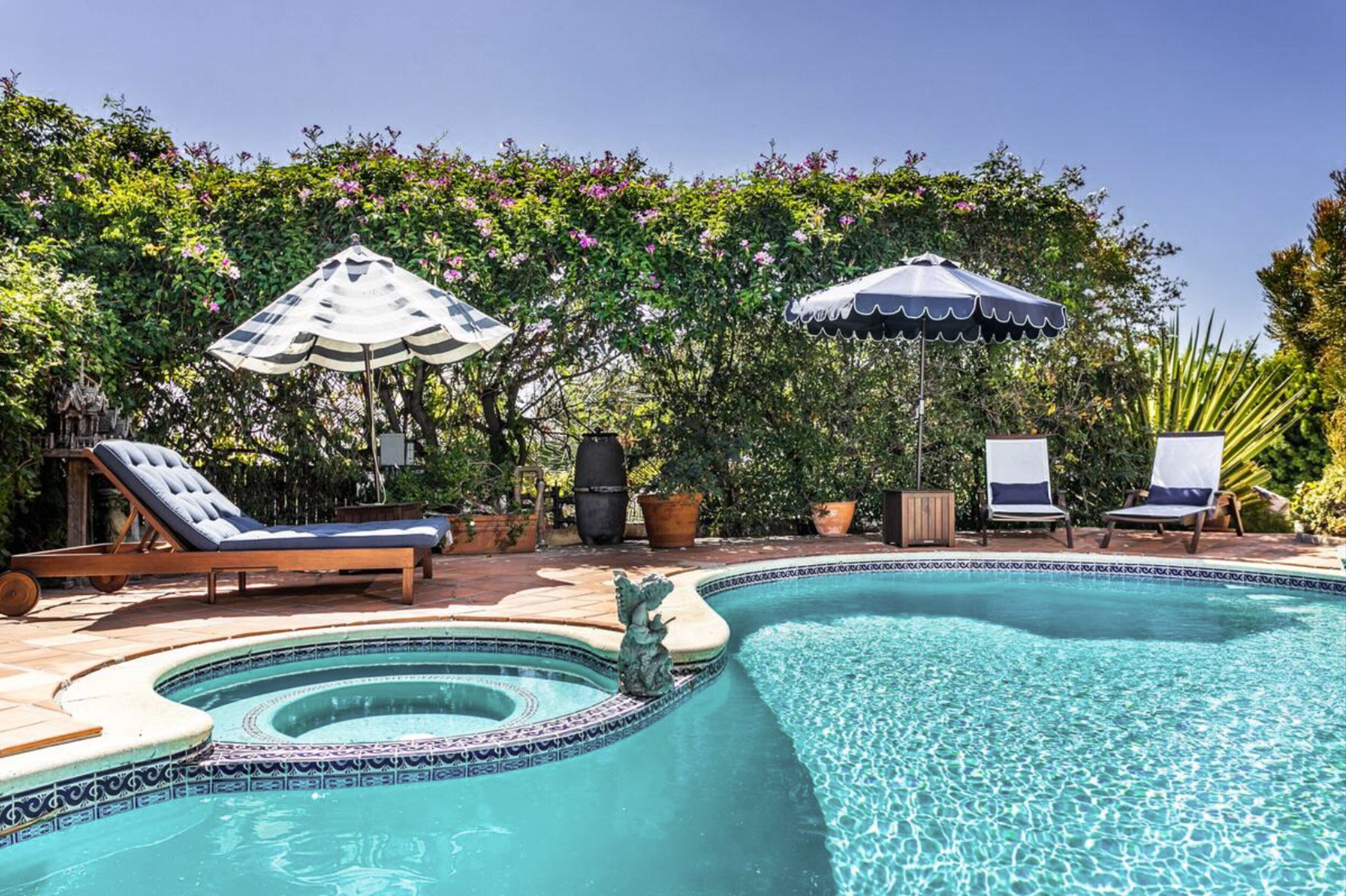 Quiet Luxury: LA Hideaway + Private Path To The Iconic Hollywood Bowl w Pool\/Spa