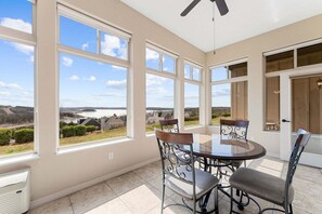 Dining - Luxury Walk-In Condo • 2 King Suites • Sunroom + Patio • Near Branson Fun! (Branson)