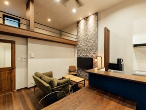 TV - No 202Near Kumamoto Station Fashionable maisonette type with kitchen for 1 to 4 people / Kumamoto Kumamoto (Kumamoto)