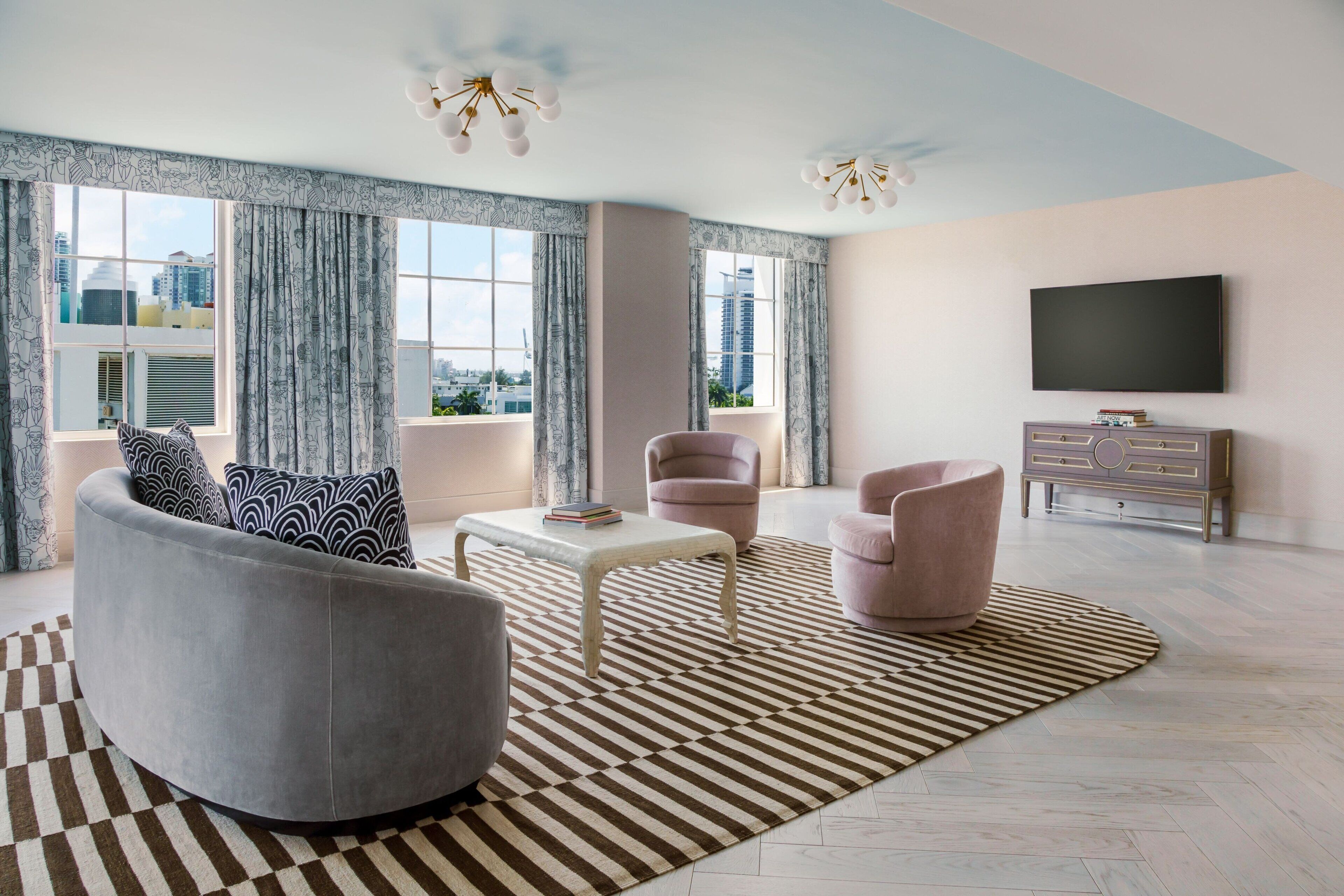 1 bedroom, in-room safe, individually decorated, individually furnished