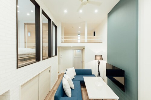 No205Near Kumamoto Station Large sofa Maisonette type with kitchen for 1 to 4 people / Kumamoto Kumamoto