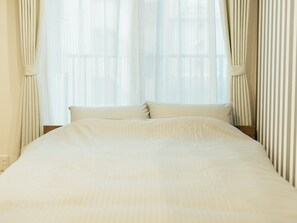 2 bedrooms, desk, free WiFi, bed sheets