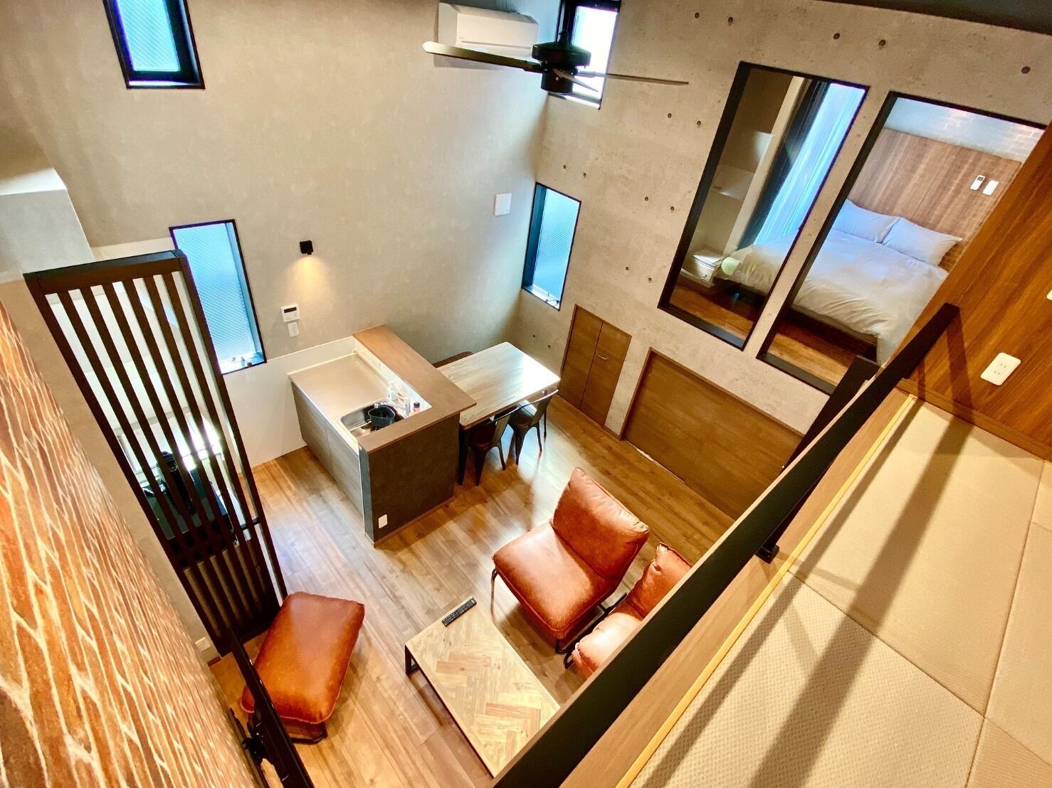 2 bedrooms, desk, free WiFi, bed sheets