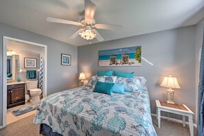 2 bedrooms, iron/ironing board, Internet, bed sheets - Condo w/ Screened-in Porch, 1 Mi to Sebring Golf! (Sebring)