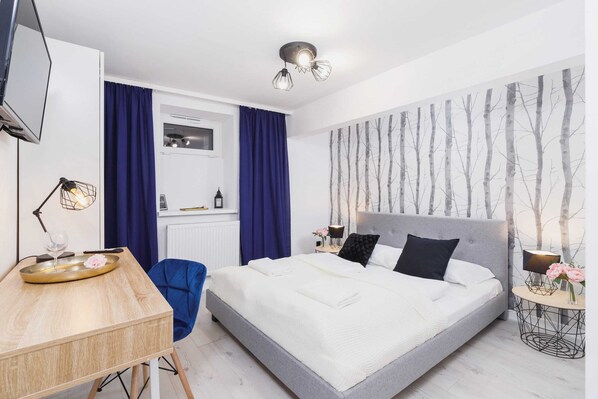 2 Schlafzimmer, Schreibtisch, Bügeleisen/Bügelbrett, WLAN