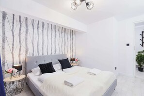 2 Schlafzimmer, Schreibtisch, Bügeleisen/Bügelbrett, WLAN