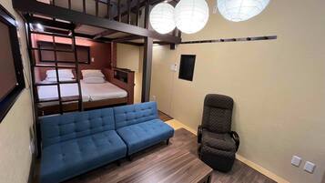 1 bedroom, desk, iron/ironing board, free WiFi