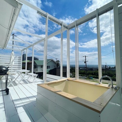 Openair bath overlooking the beautiful sea of Kam / Kamogawa Chiba