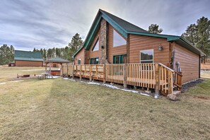 Terrace/patio - Scenic Hill City Cabin: Hiking & ATV Trail Access (Hill City)