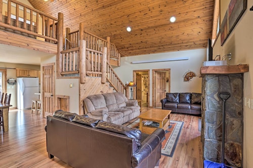 Scenic Hill City Cabin: Hiking & ATV Trail Access