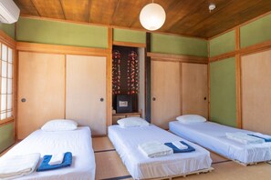 2 habitaciones, escritorio, wifi gratis y ropa de cama
