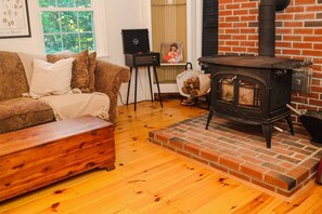 Interior - Silent Nights 5 Min to Mt Ice Fish & Wood Stove (Bridgton)