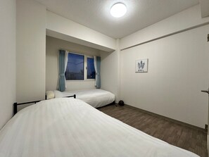 2 camere, una scrivania, Wi-Fi gratuito, lenzuola