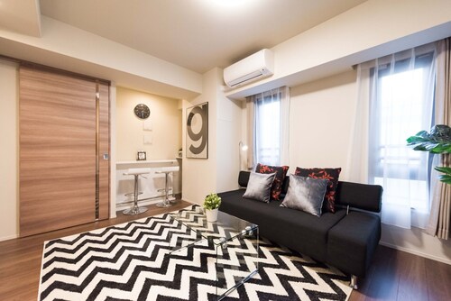 Double Suite 40m2 / Chuo-ku Tokyo