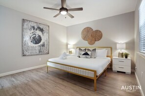 2 bedrooms, desk, iron/ironing board, free WiFi