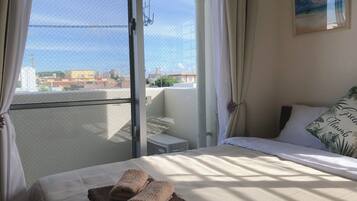 1 chambre, bureau, fer et planche à repasser, Wi-Fi gratuit
