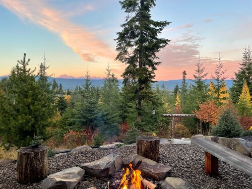 Stunning Views! Private hot tub