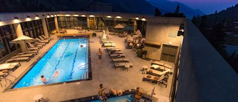 Et oppvarmet basseng