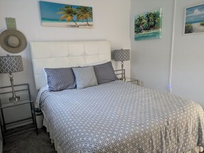 2 bedrooms, desk, iron/ironing board, free WiFi
