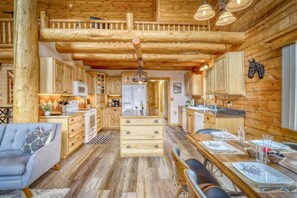Unclassified image, 4 of 50, button - Mountain Spruce Retreat: Pet-Friendly Cabin w/ View, Deck, Pool Table, Fireplace, and Pagosa Peak (Pagosa Springs)