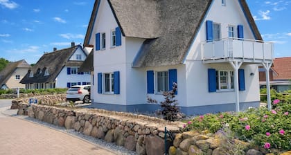 E8 Thatched roof vacation home with sauna Ostseebad Rerik - E8: 4-room thatched roof house