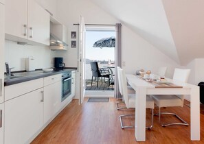 Kylskåp, ugn och diskmaskin